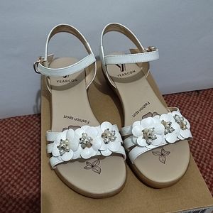 Beaded Flower White Floral Sandals